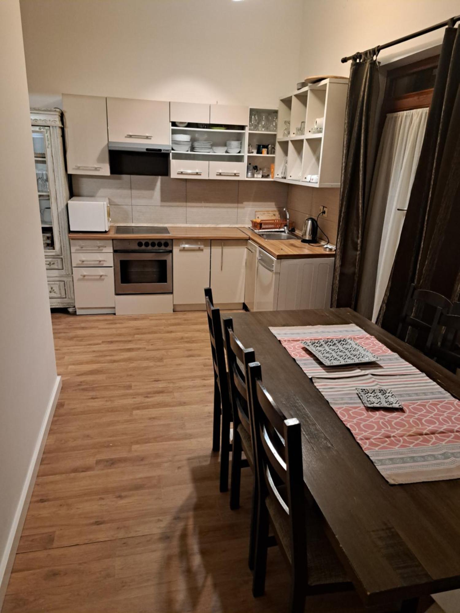 Apartman Zuki ซาเกร็บ ภายนอก รูปภาพ
